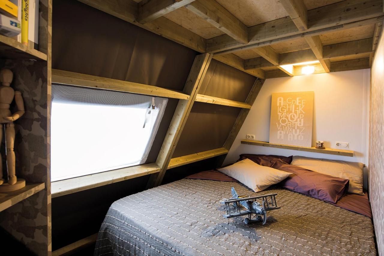 Mobile Homes Camping Santa Marina, Lanterna Tar-Vabriga Exteriör bild The bedroom