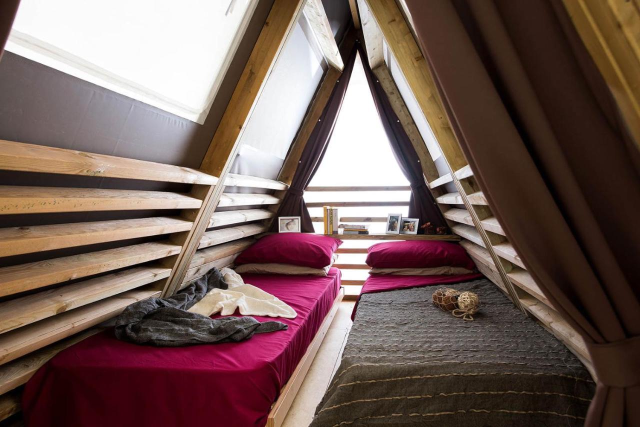 Mobile Homes Camping Santa Marina, Lanterna Tar-Vabriga Exteriör bild Interior of a cabin