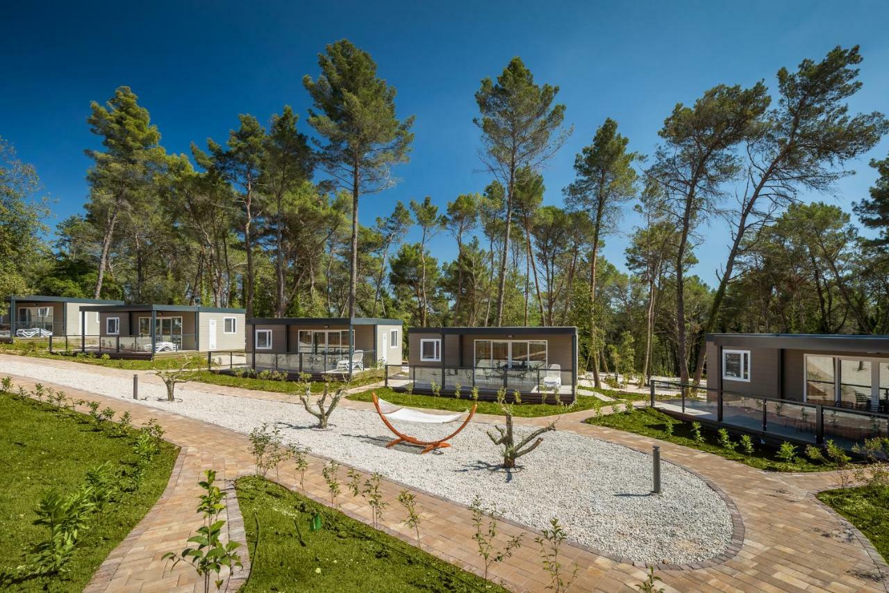Mobile Homes Camping Santa Marina, Lanterna Tar-Vabriga Exteriör bild Camping Plaine des Alouettes
